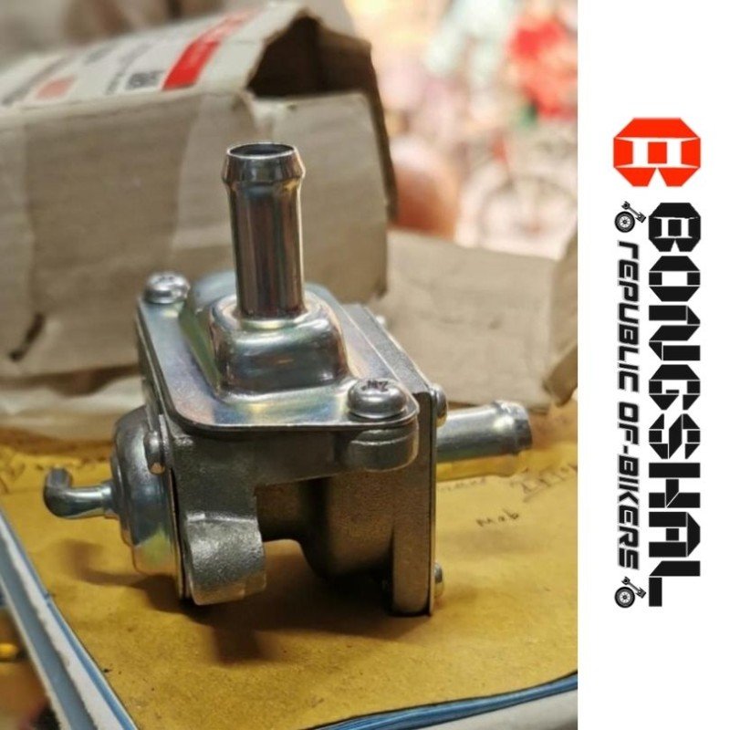 AC Pump VALVE ASSY, 2ND AIR 18450-34G70-000 Gixxer Monotone 150